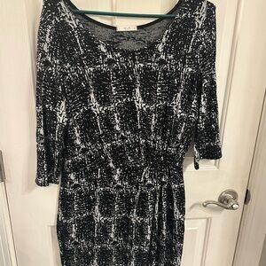 Le Lis Monochrome Long Sleeve Dress